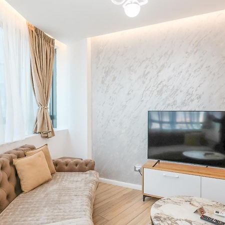 Premium Apartment In The Center Тирана Экстерьер фото