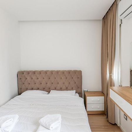 Premium Apartment In The Center Тирана Экстерьер фото