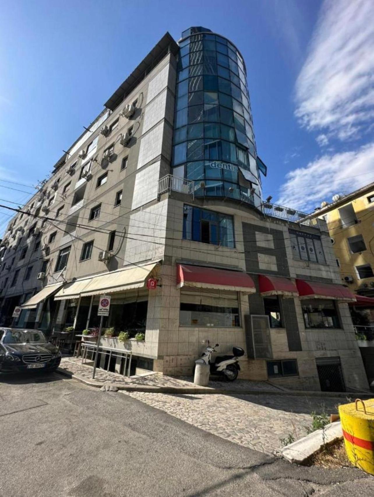Premium Apartment In The Center Тирана Экстерьер фото