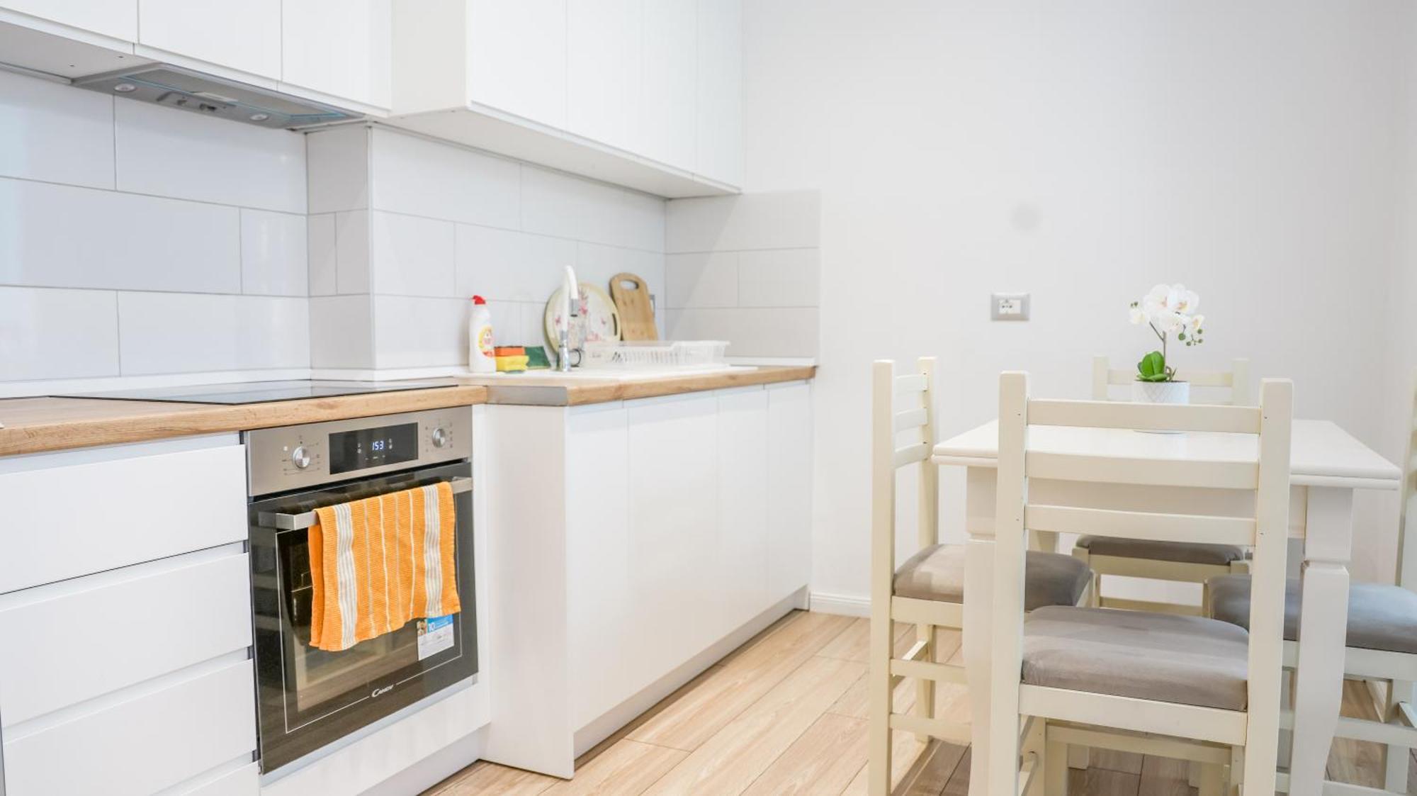 Premium Apartment In The Center Тирана Экстерьер фото